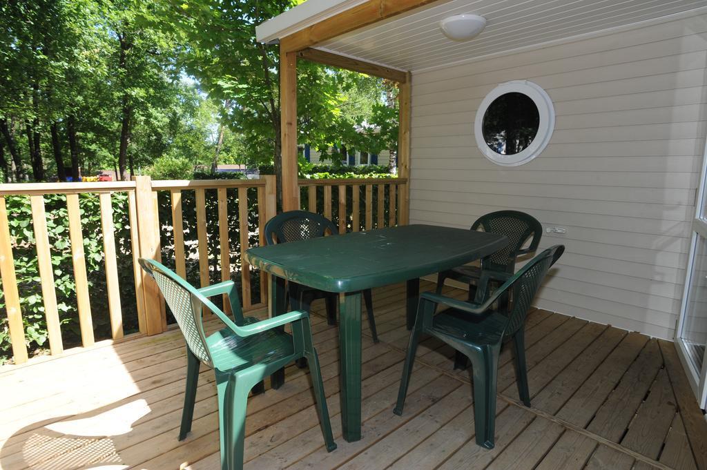 Camping Hurongues Pomeys Exterior foto